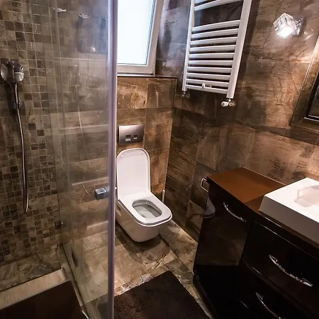 Crown Apartment - Your Royal Stay Белград Екстериор снимка